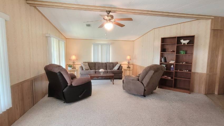 210 Sweet Circle a Winter Haven, FL Mobile or Manufactured Home for Sale